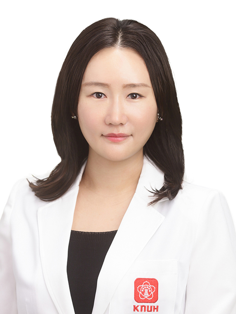 민유선 선생님 사진